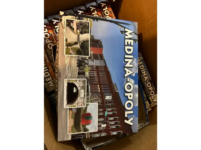 Medina-Opoly box top
